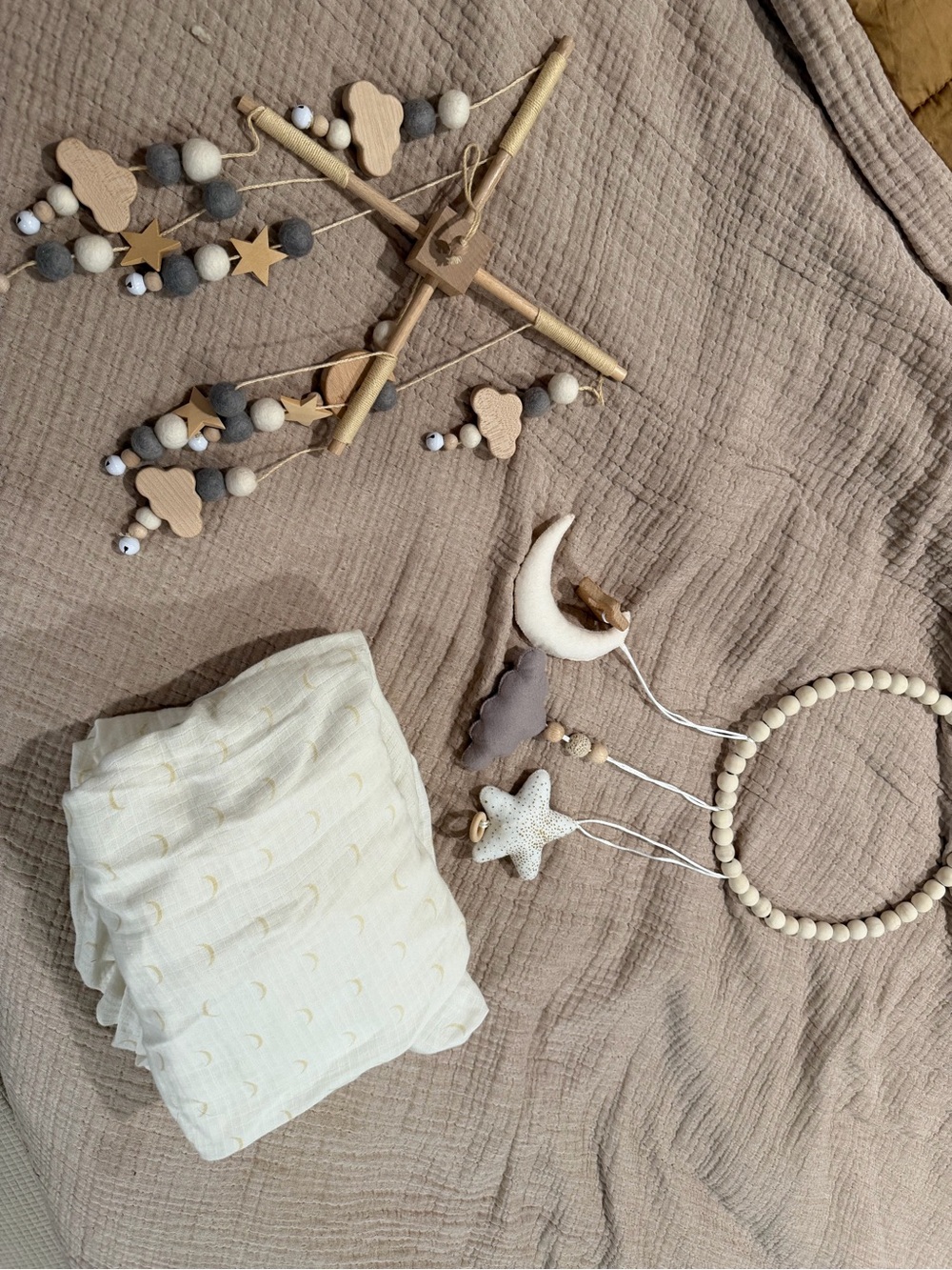 Neutral Moon & Star Baby Mobile - Soft White and Natural